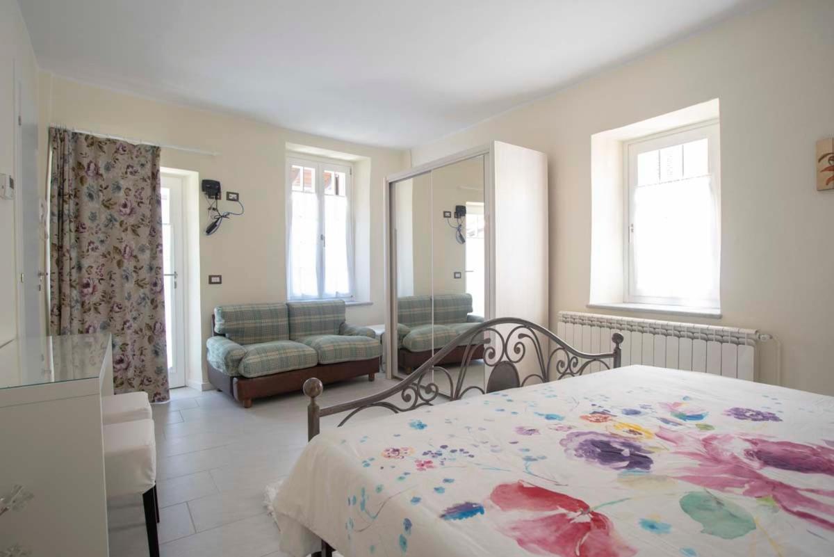 Вилла Casa Mia Castelveccana Экстерьер фото